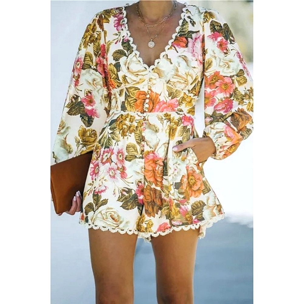 LAST ONE! Floral V-Neck With Lace Trim Romper NWT - Picture 6 of 7